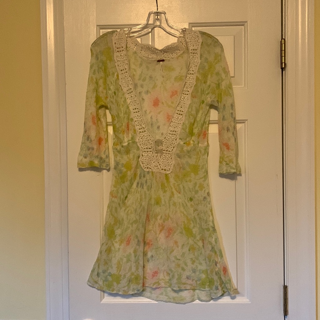Free People Lightweight Sweater Size Large